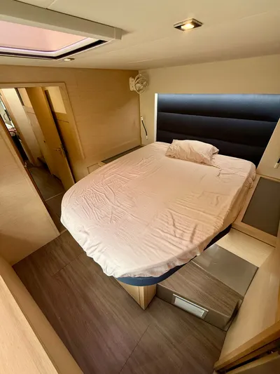 Cerebral Seabatical Yacht Photos Pics 