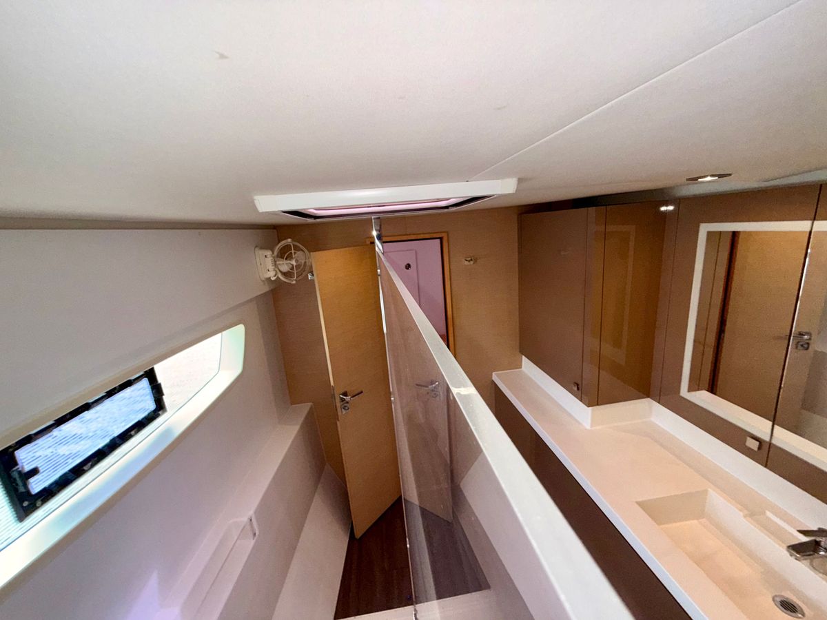 2019 Fountaine Pajot 46 