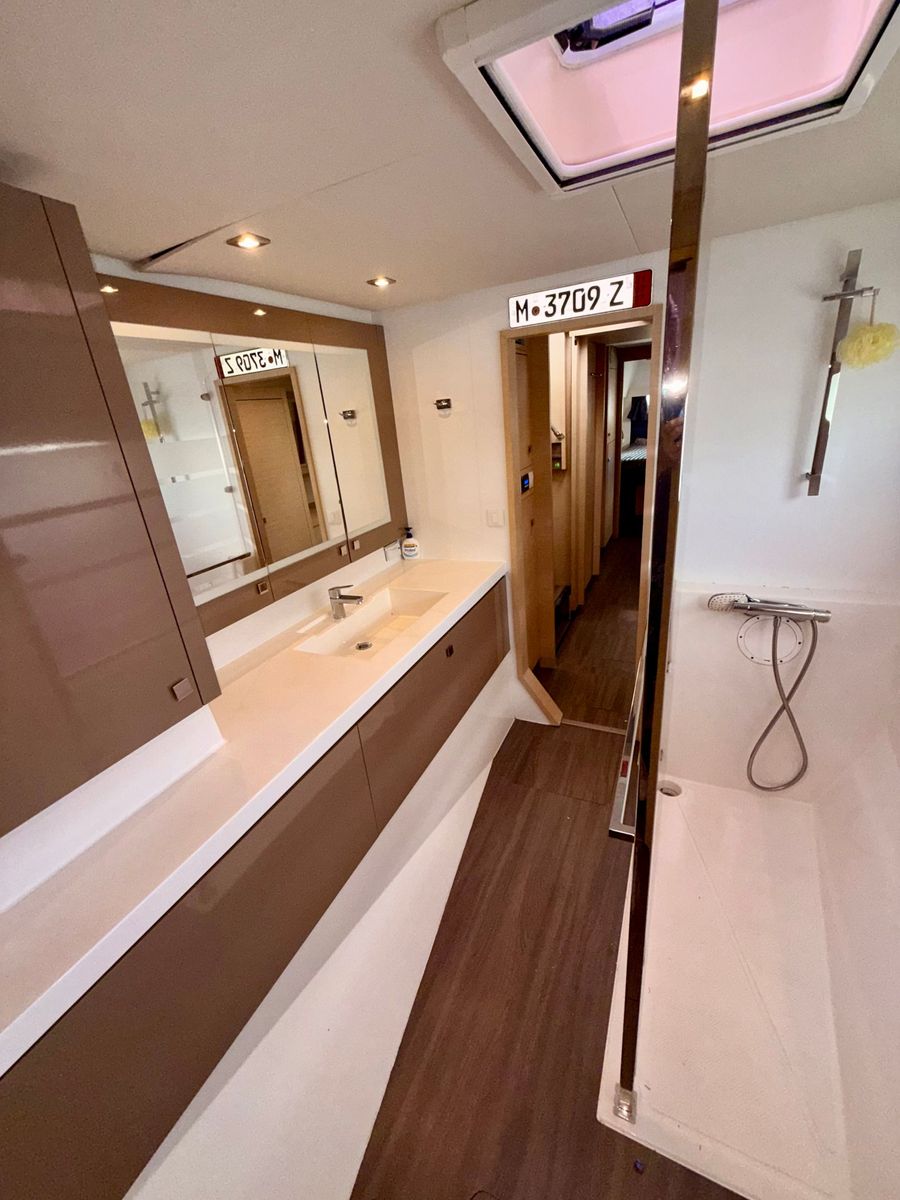 2019 Fountaine Pajot 46 