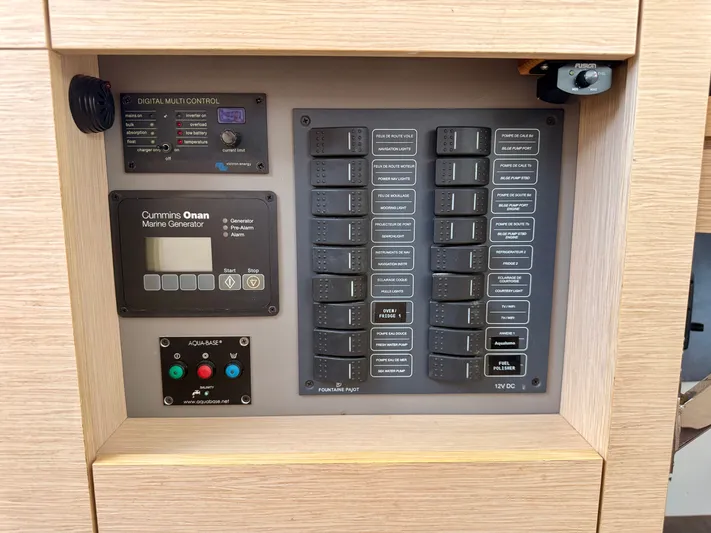 Cerebral Seabatical Yacht Photos Pics 