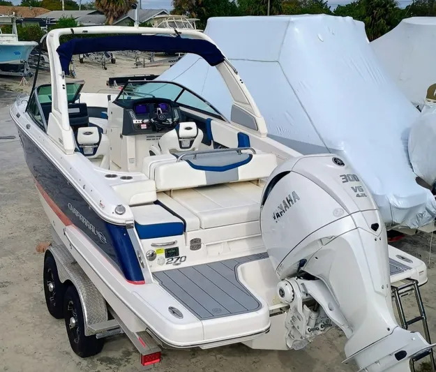 270-100 Yacht Photos Pics 