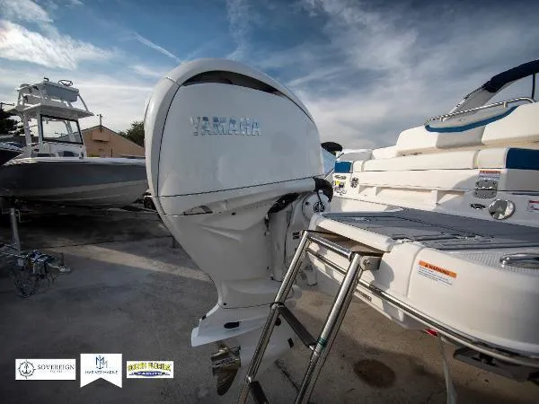 270-100 Yacht Photos Pics 