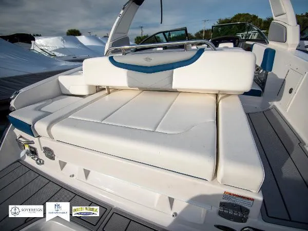 270-100 Yacht Photos Pics 