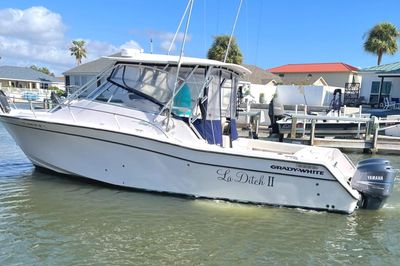 Grady-White Express 330