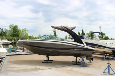 Regal 2100 RS Bowrider