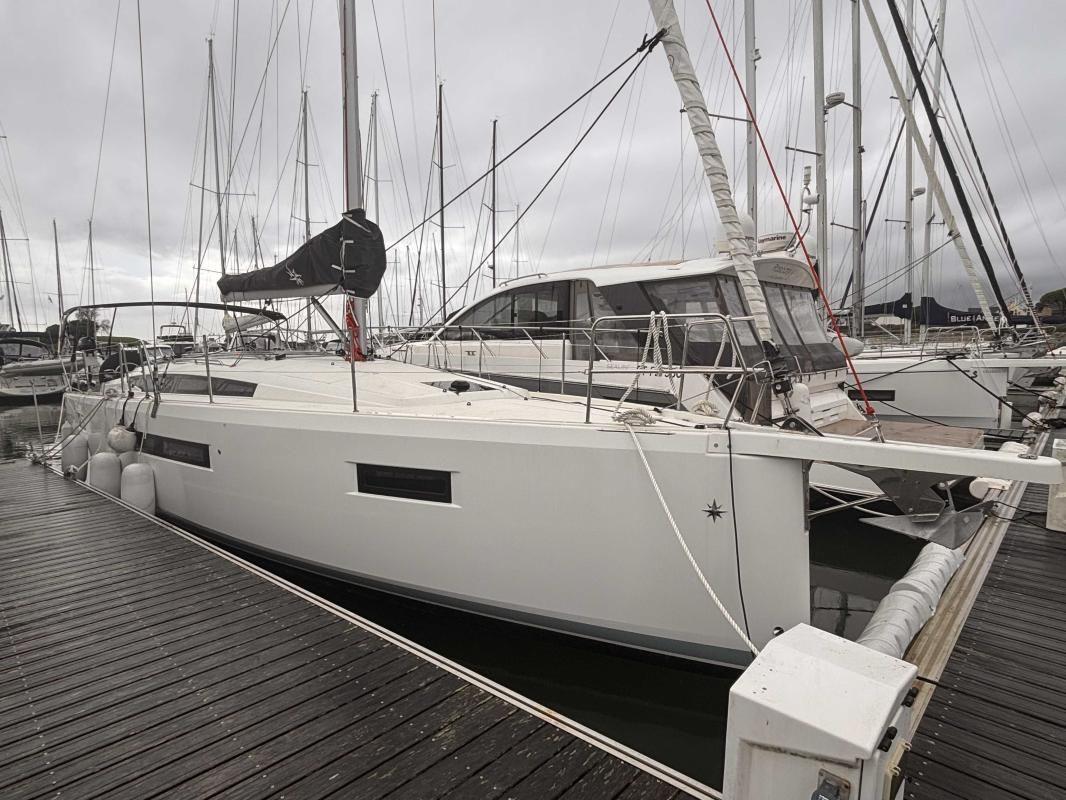 2023 Jeanneau Sun Odyssey 410