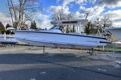 2025 Axopar 29 Sun Top