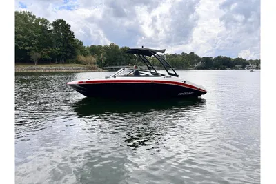 Yamaha Boats AR195