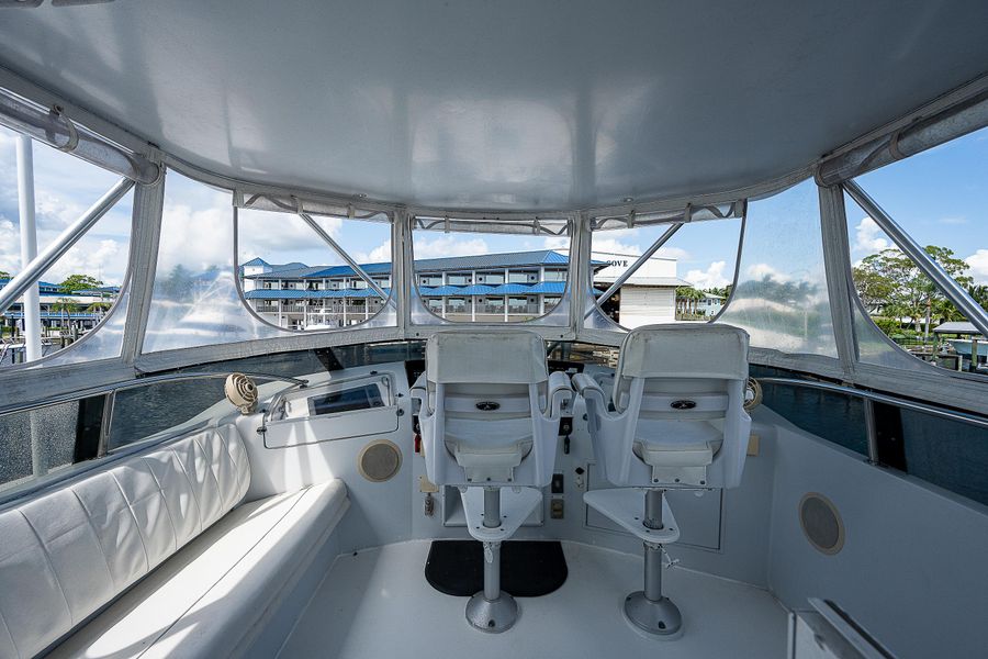 1999 Hatteras 52 Motor Yacht