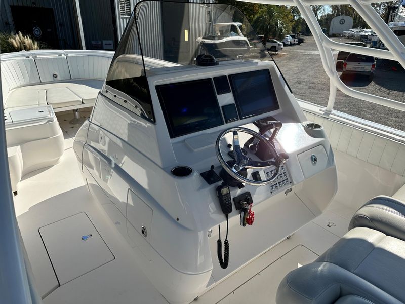 2015 Intrepid 375 Center Console