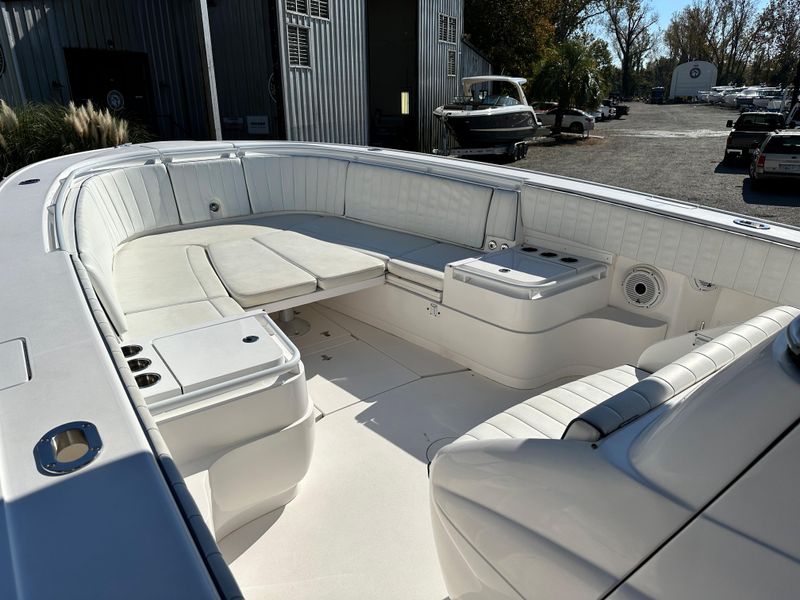 2015 Intrepid 375 Center Console