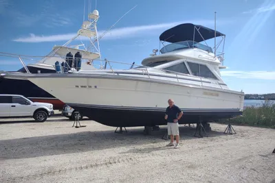 Sea Ray 345 Sedan Bridge
