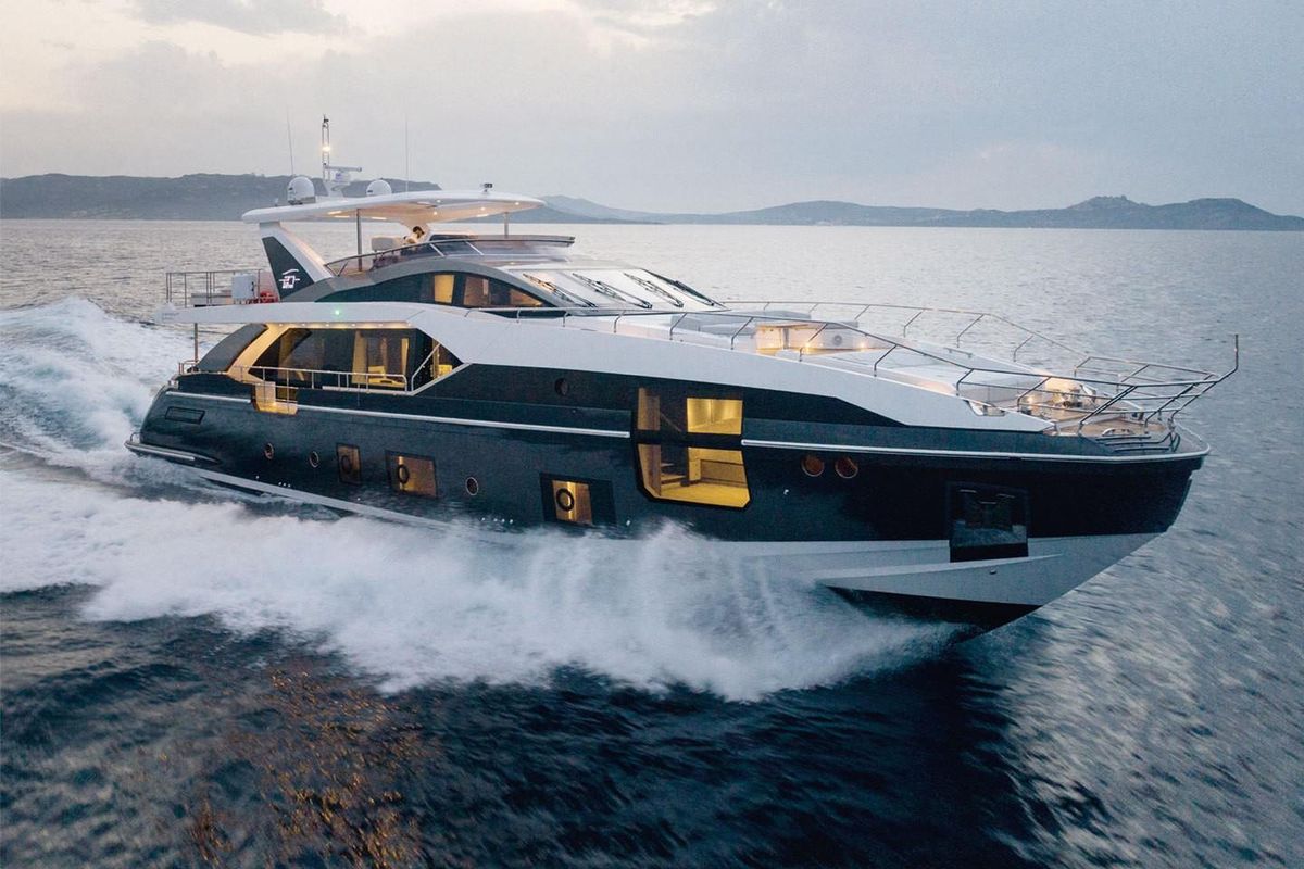 2022 Azimut 87 