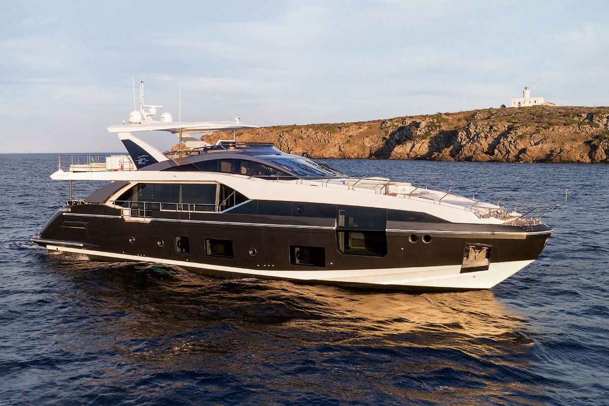 2022 Azimut 87 