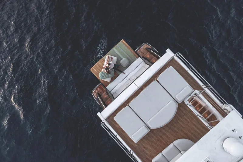  Yacht Photos Pics Manufacturer Provided Image