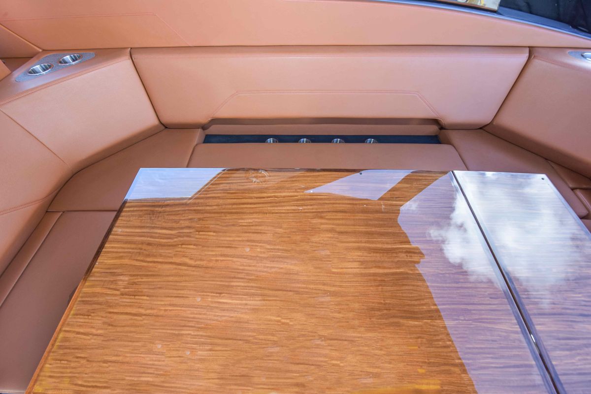 2021 Cruisers Yachts 42 