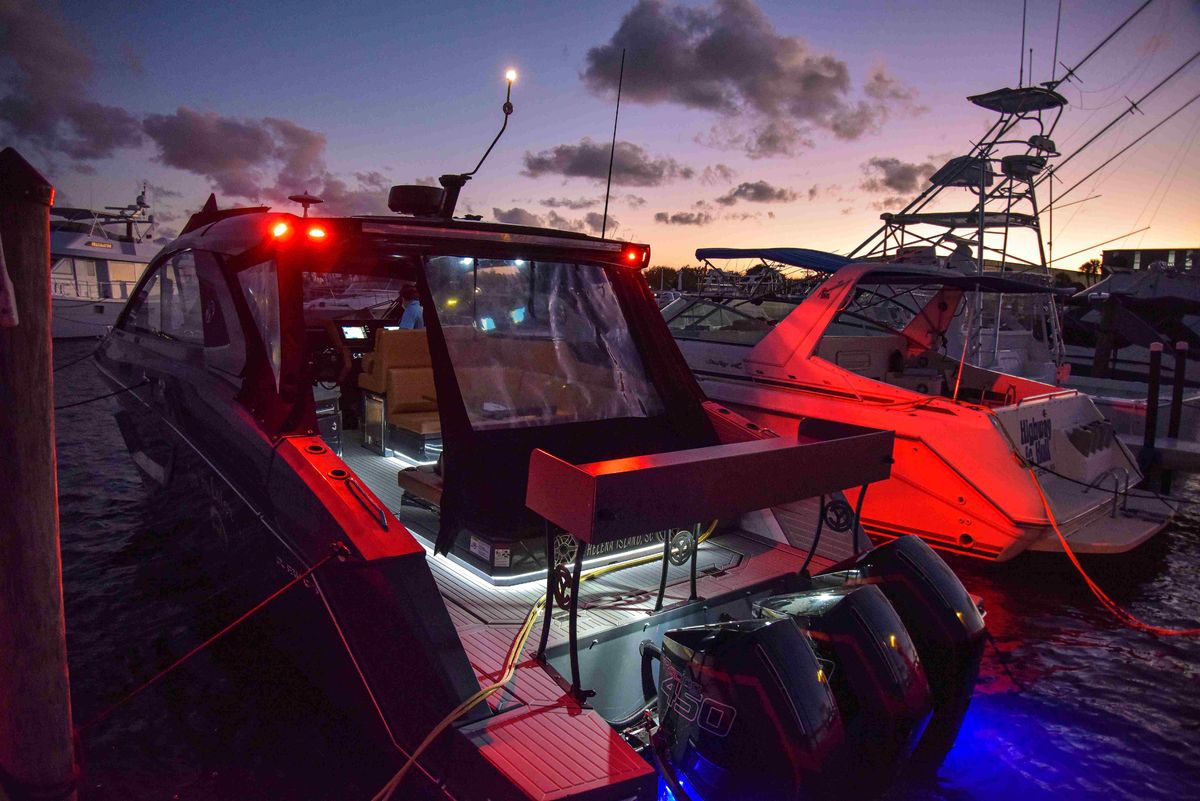 2021 Cruisers Yachts 42 