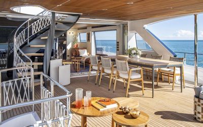 Yacht