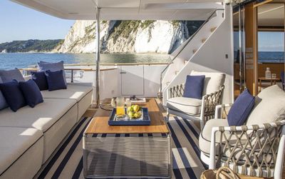 Yacht