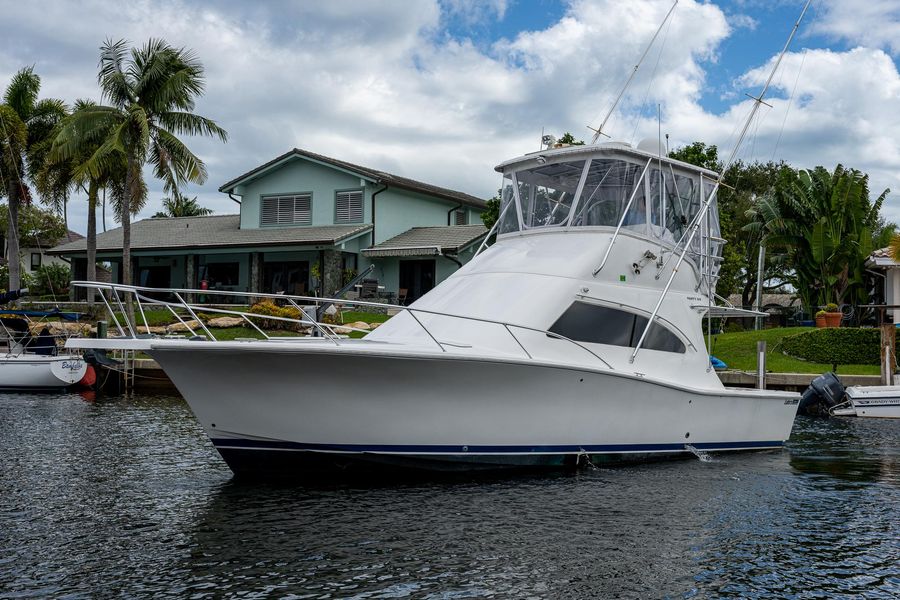 2006 Luhrs 36 Convertible