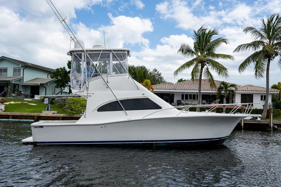 2006 Luhrs 36 Convertible