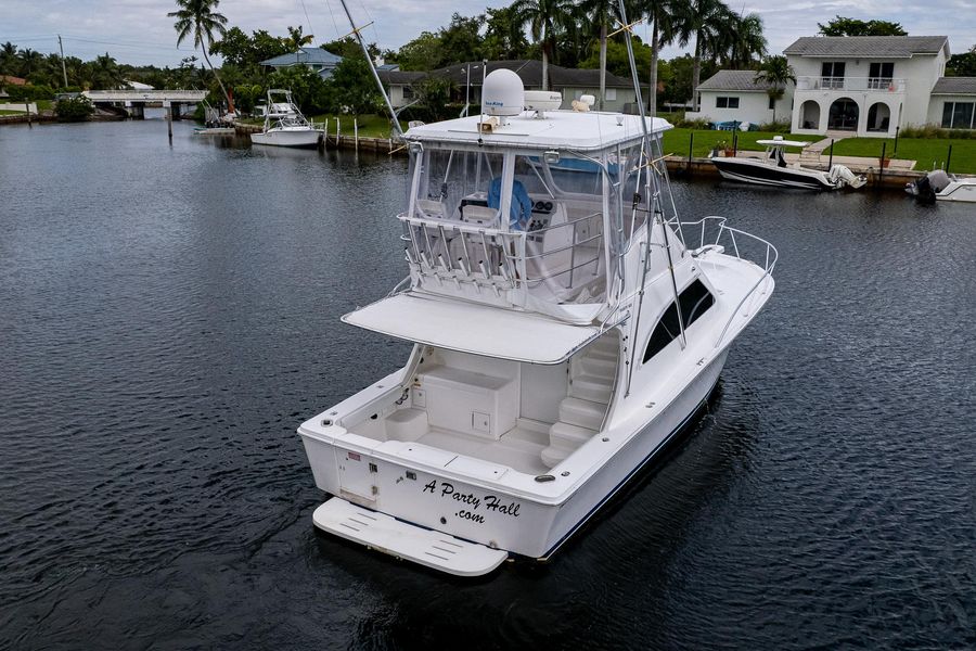 2006 Luhrs 36 Convertible