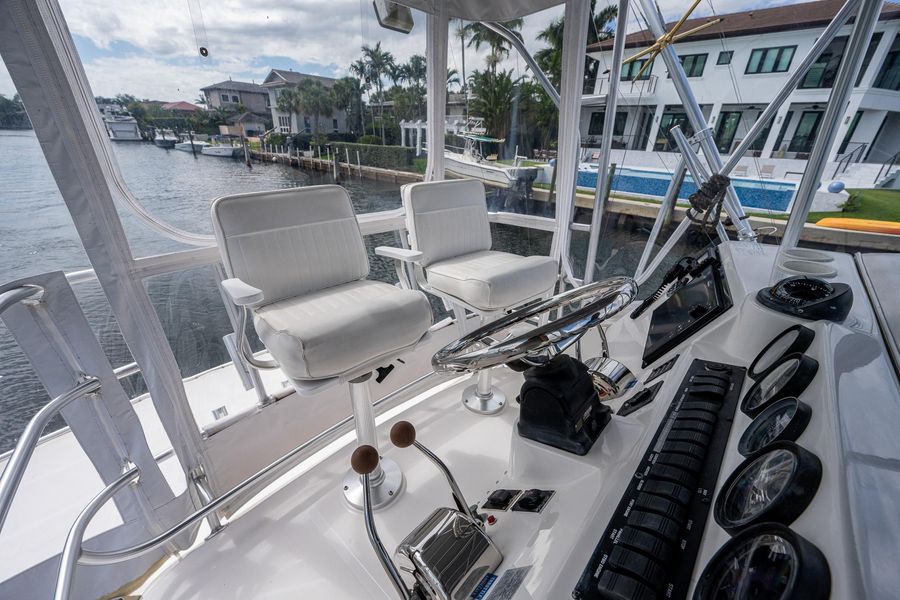 2006 Luhrs 36 Convertible