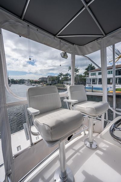 2006 Luhrs 36 Convertible