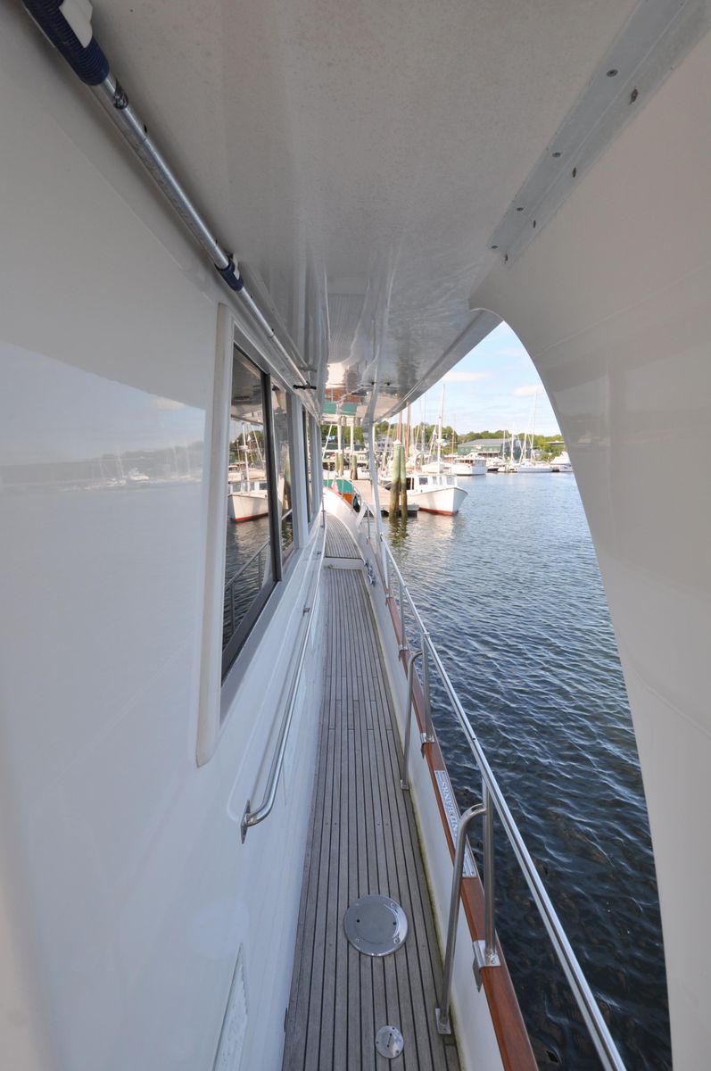 2000 Grand Banks 52 