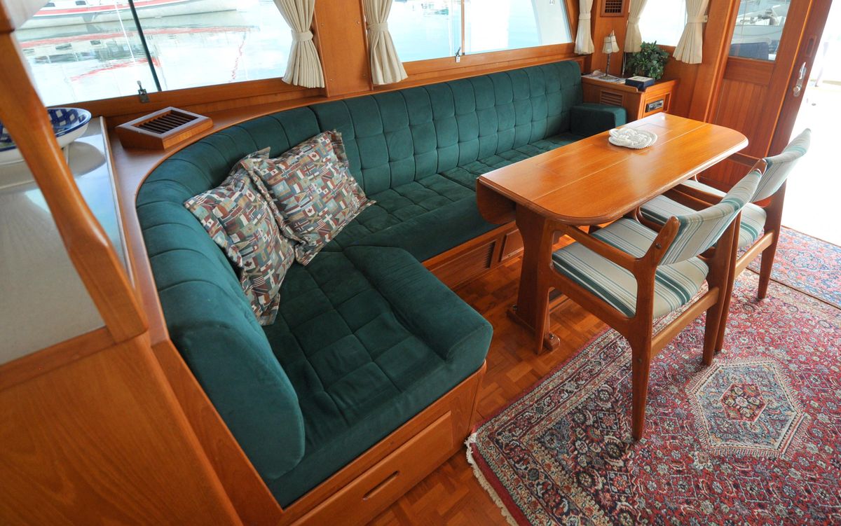 2000 Grand Banks 52 