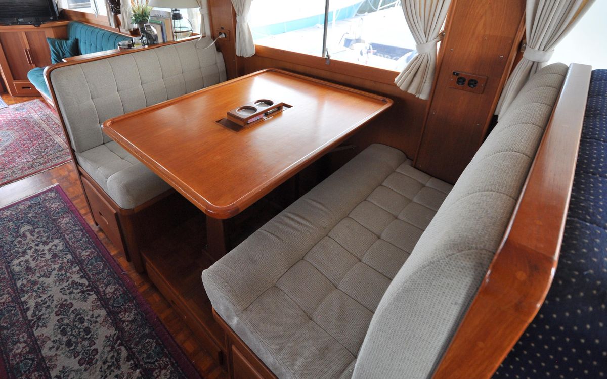 2000 Grand Banks 52 