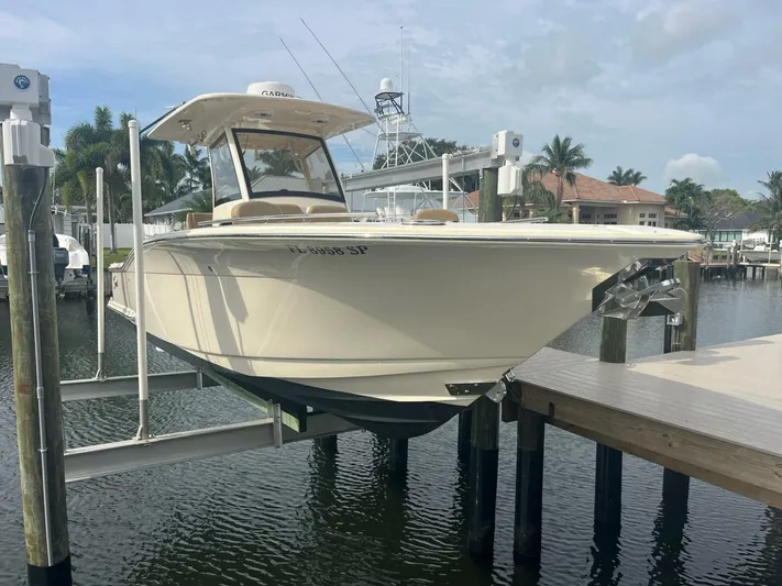 Outnumbered Yacht Photos Pics 