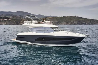 2025 Prestige 420