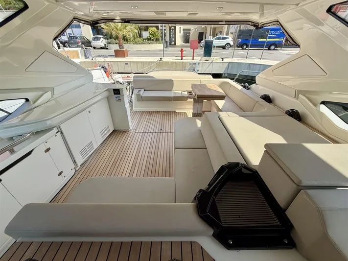  Yacht Photos Pics Cranchi 60 ST - Cockpit