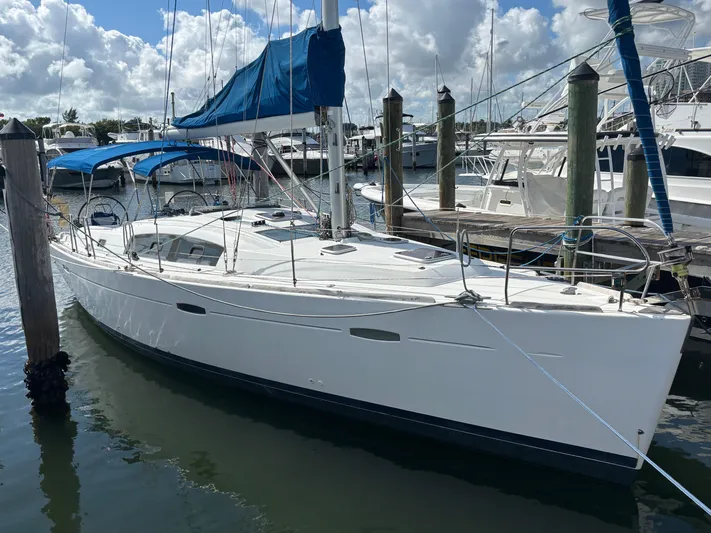 Osea3 Yacht Photos Pics 