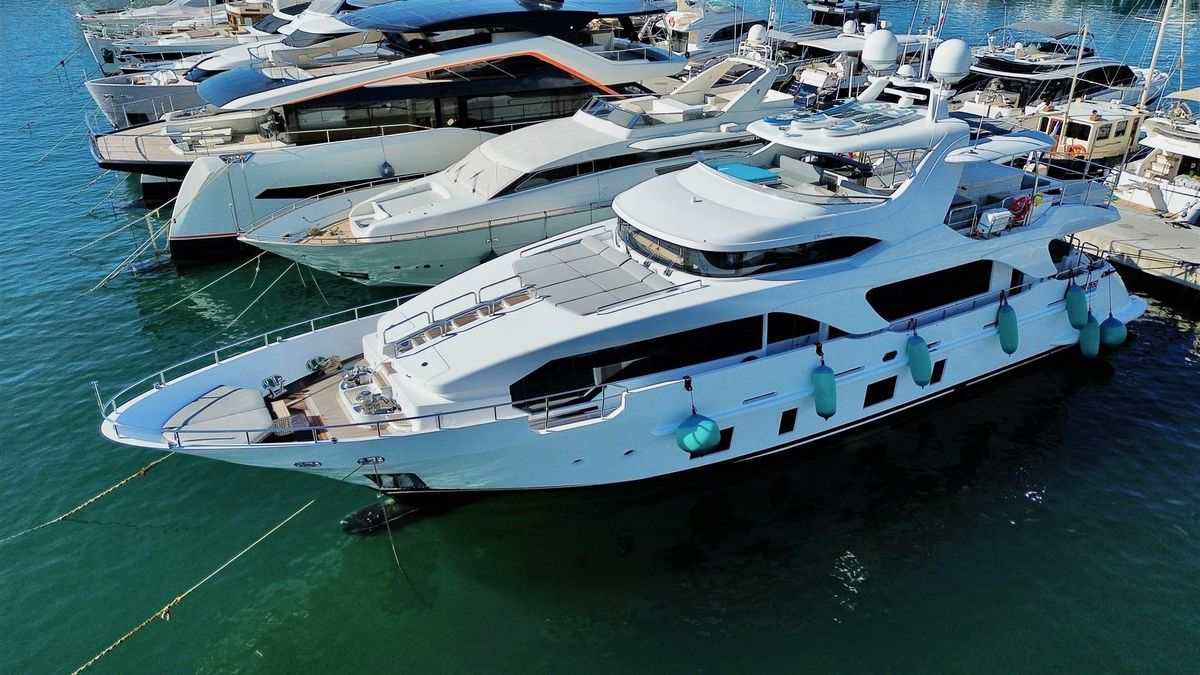 2013 Benetti 93 
