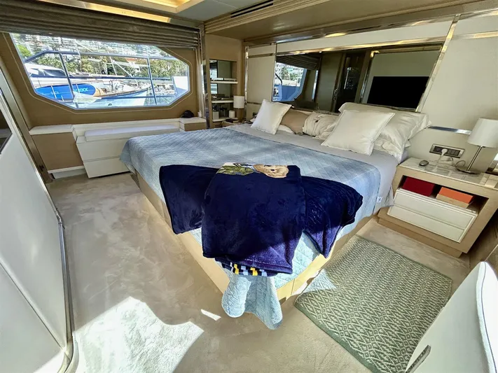  Yacht Photos Pics WhatsApp Image 2025-09-29 at 11.20.45 (4).jpeg