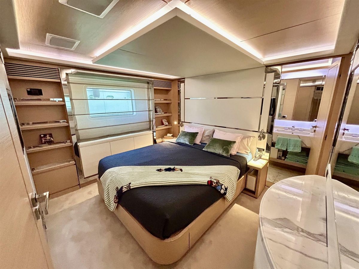 2013 Benetti 93 