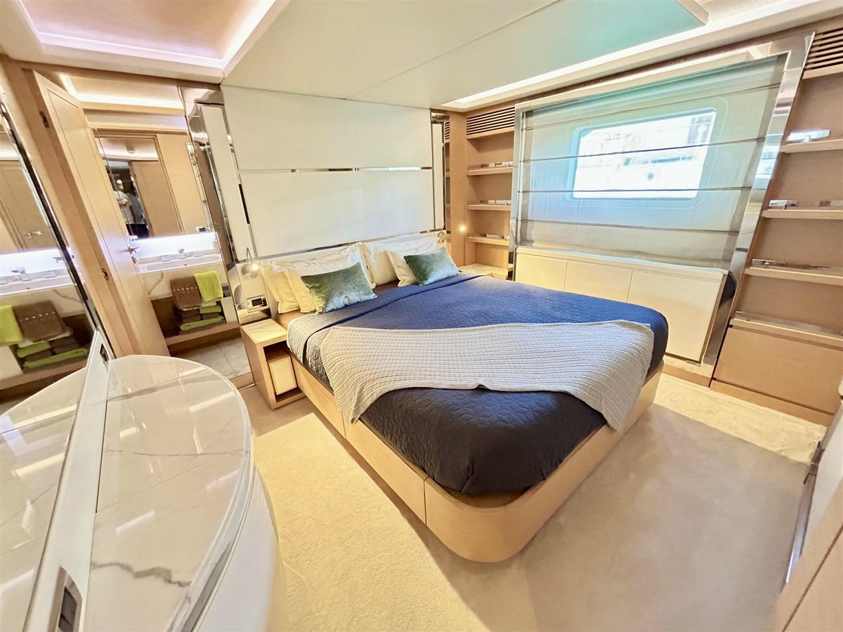 2013 Benetti 93 