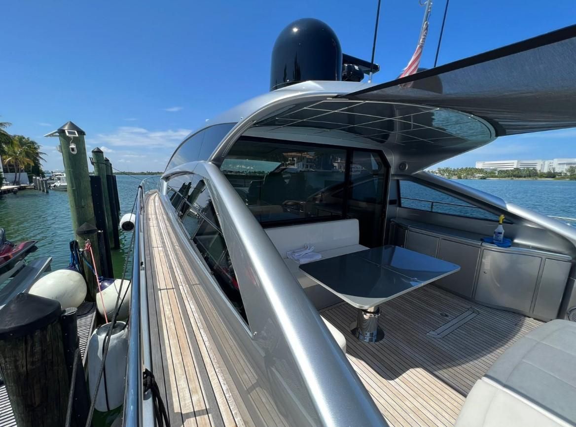 2018 Pershing 62 