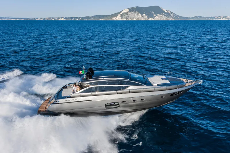 Blueprint Yacht Photos Pics Pershing 62 Running Shot