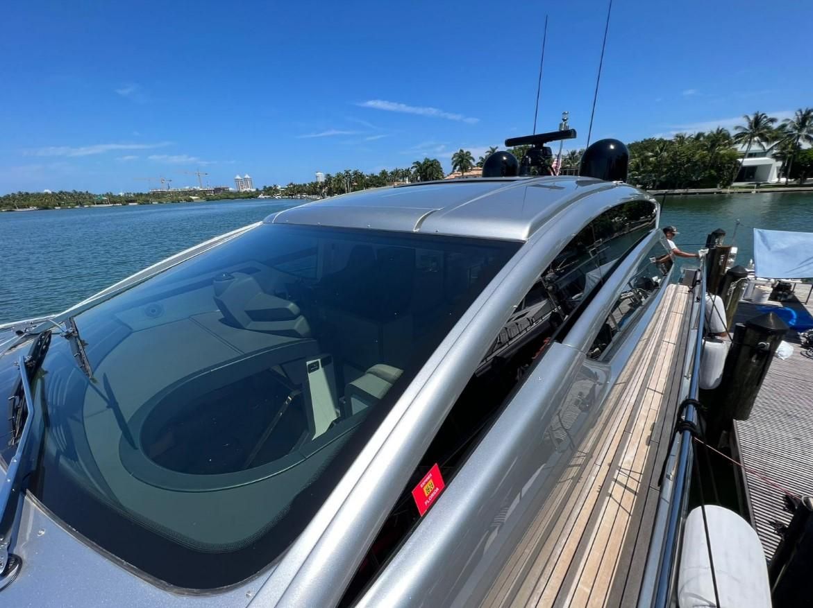 2018 Pershing 62 