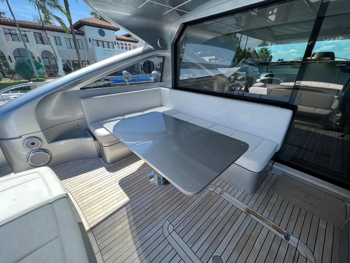 2018 Pershing 62 