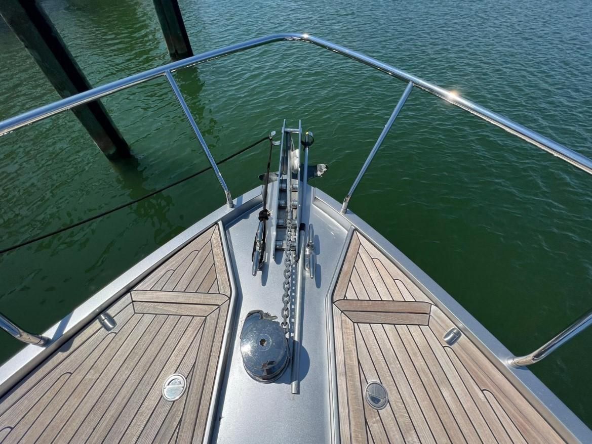 2018 Pershing 62 