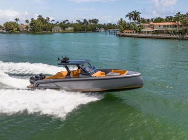 2022 40' Vanquish Yachts-VQ40 Miami Beach, FL, US