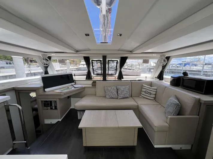 Oasis Yacht Photos Pics 