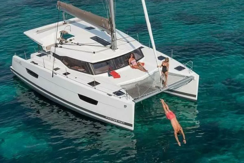 Oasis Yacht Photos Pics 
