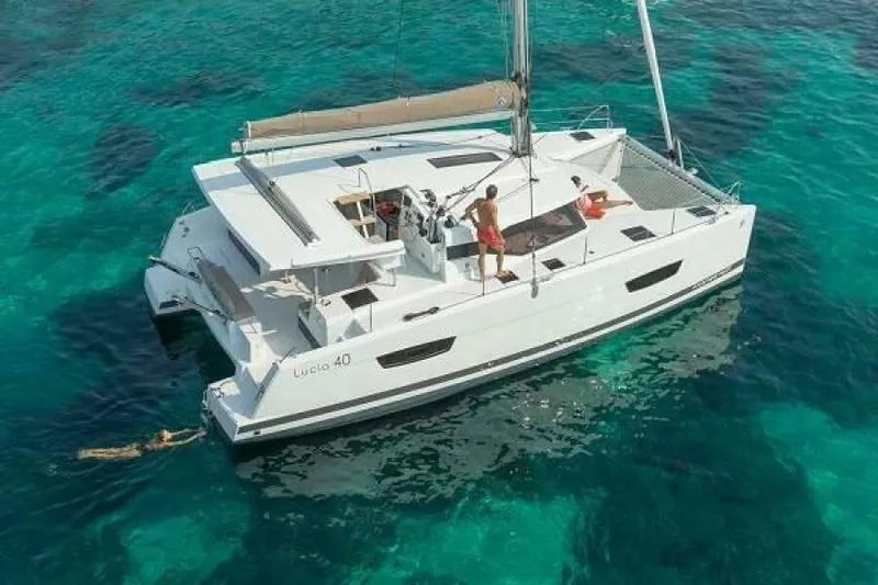 Oasis Yacht Photos Pics 