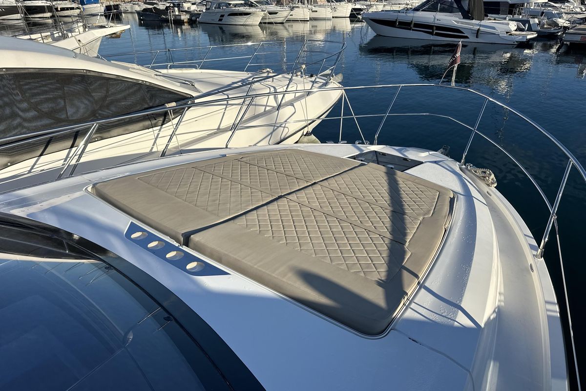 2021 Fairline 46 