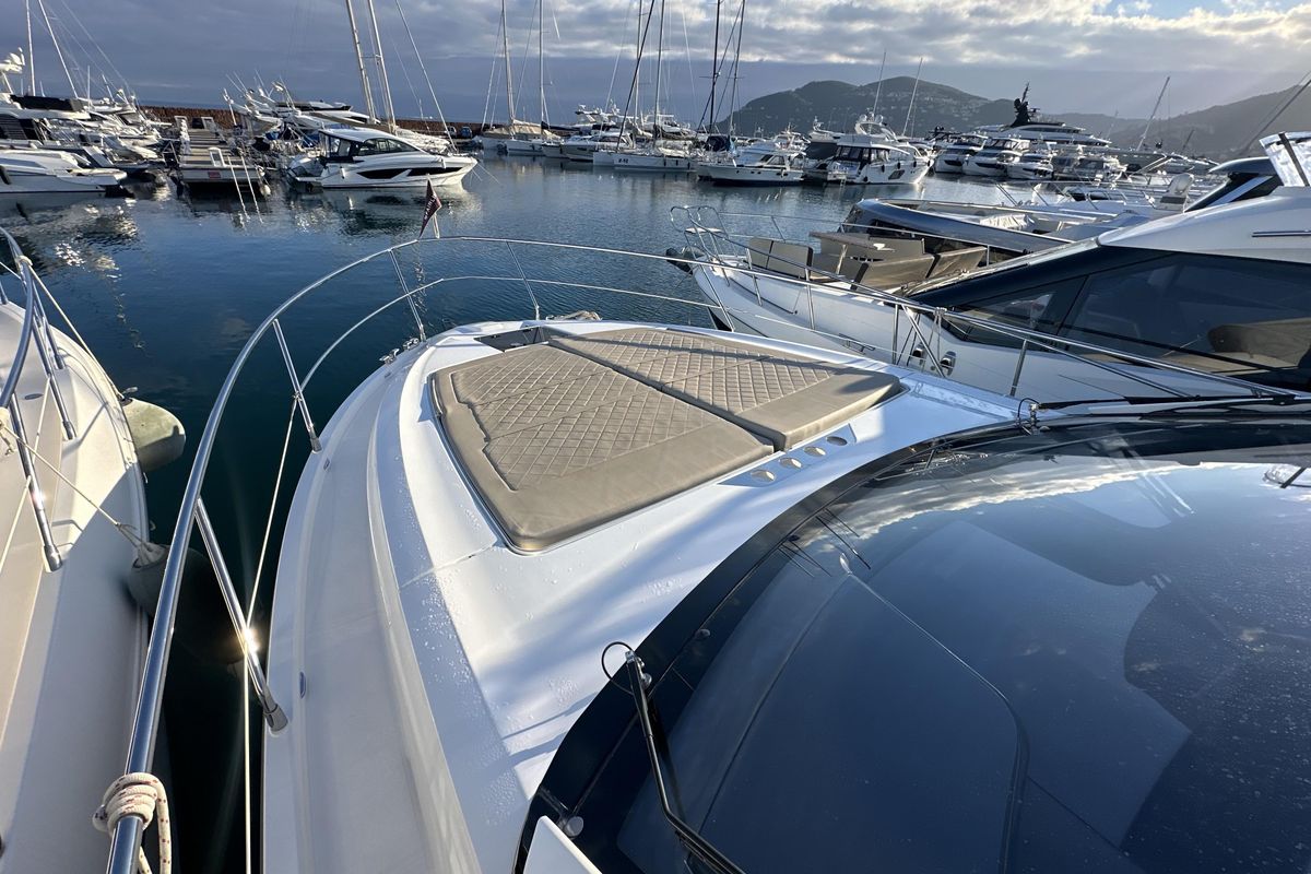 2021 Fairline 46 